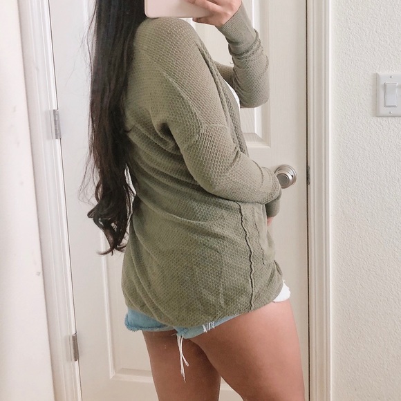 American Eagle light weight green cardigan - Picture 3 of 6